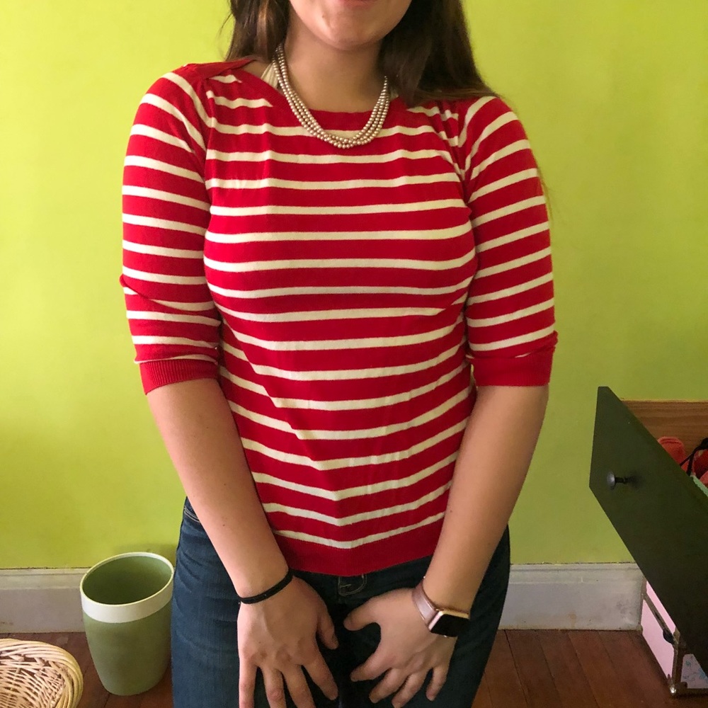 red and white striped top!